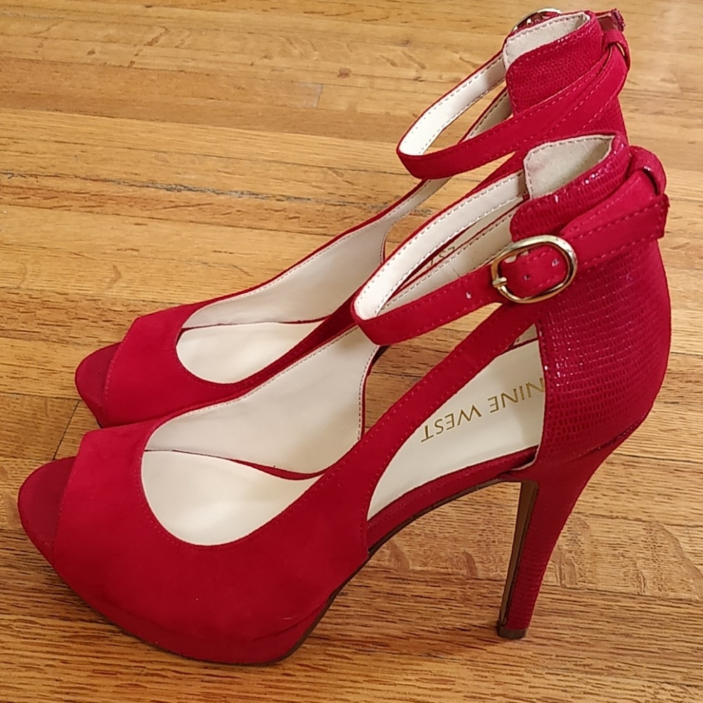 Nine West Red Suede Peep Toe high heels - Picture 2 of 8